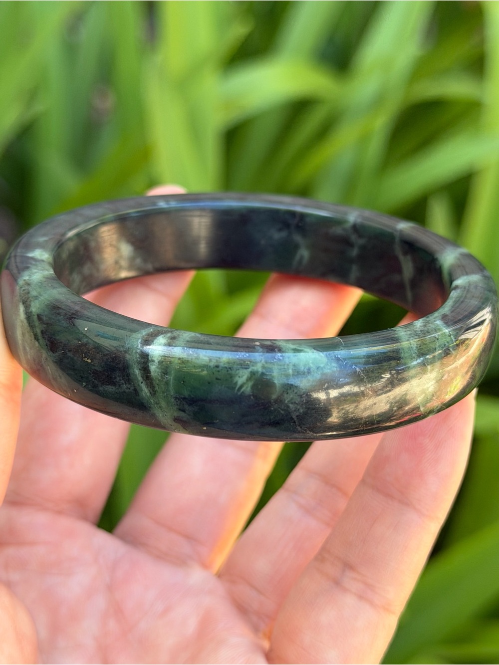 62mm‎ inner diameter green xiuyu jade bangle 1827